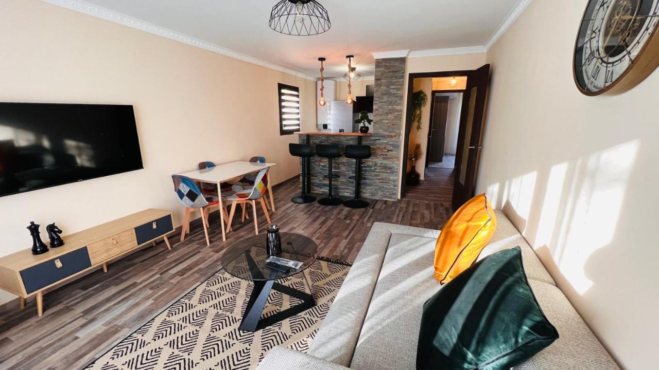 Apartamento Pluton Montpellier Exterior foto